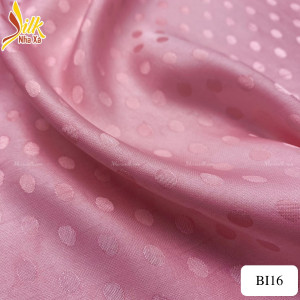 Vải lụa tơ tằm Nha Xá hồng chấm bi - BI16